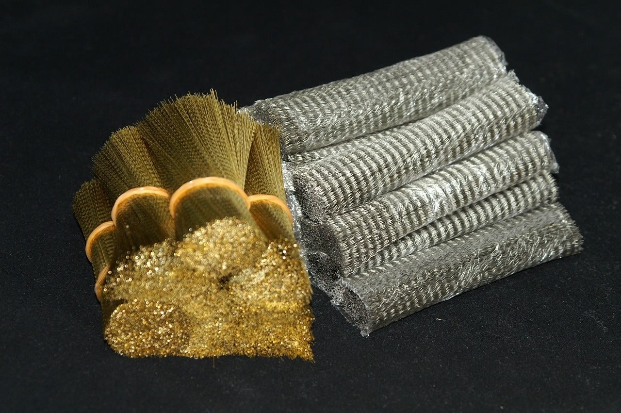 ブラシ専門工場が使用するブラシ原料(材質・材料)の金属線|ブラシ専門工場のやまうち製作所